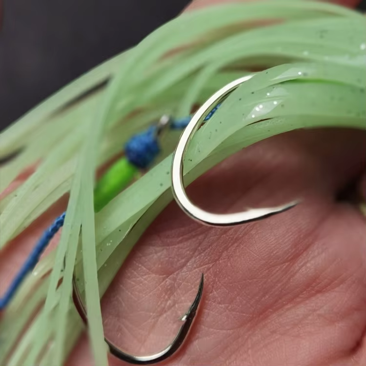 Wholesale Cheery Lucanus Jig Lure Kit 100g-300g Slider Bait with for BKK Hook Slow Shaking Luminous Inchiku Bait Made of – Metal Lure – view 4