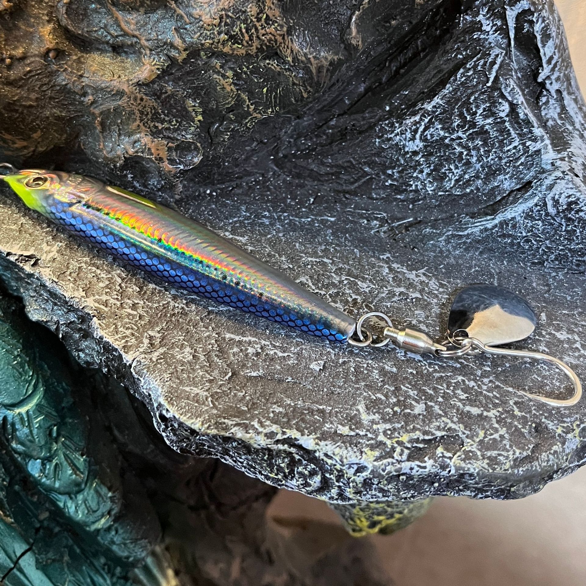 UV Metal Jig Lure Spinner Bait with Hooks for Mackerel Sea Fishing Shore Casting 60g 80g – Hard Lure – view 4