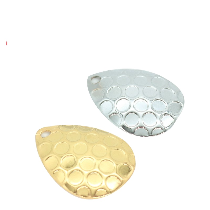 Heart-shaped Iron Noise Sheet Bait Mino VIB Modified Fishing Lure Accessories Flash Sheet Lure Artificial Hard Bionic Hooks · Original source photograph · specifications to confirm